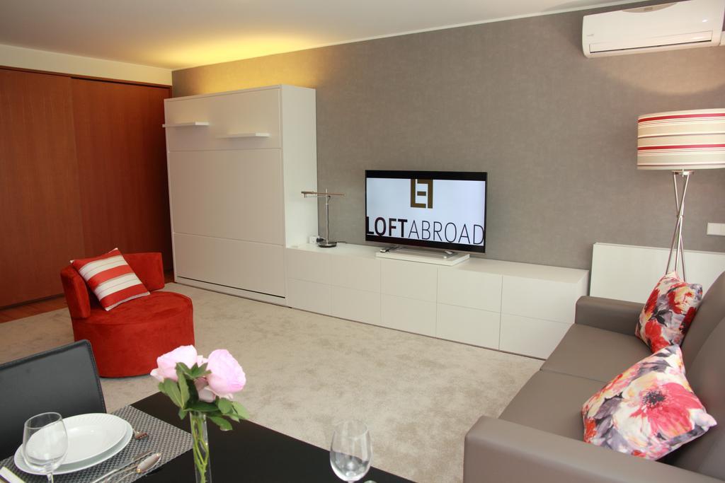 Loftabroad Studios OOporto Rum bild